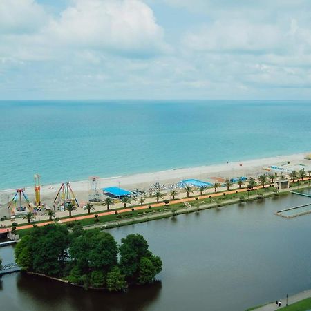 Nuage - 1St Line Sea View Apartments Batumi Eksteriør billede