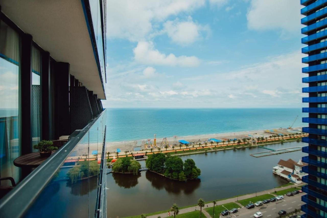 Nuage - 1St Line Sea View Apartments Batumi Eksteriør billede