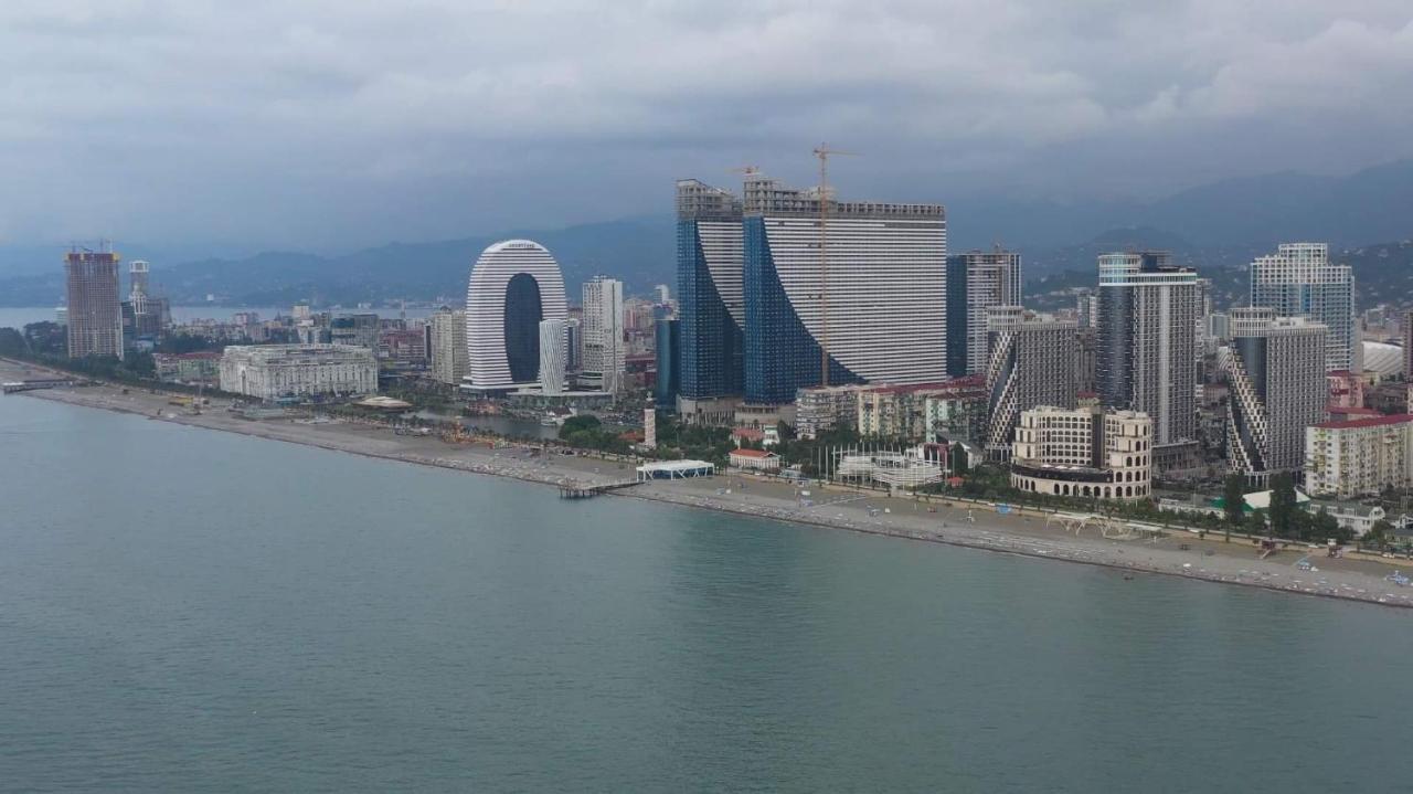 Nuage - 1St Line Sea View Apartments Batumi Eksteriør billede
